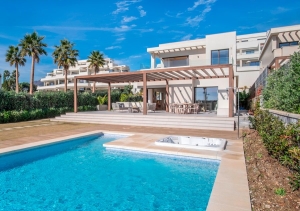 Garden Villa in Urb. Velaya on the New Golden Mile