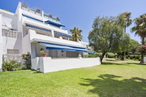 Spacious Ground Floor Apartment in Nueva Andalucía