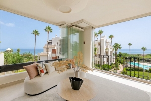 Fully Renovated Apartment in Bahía del Velerín