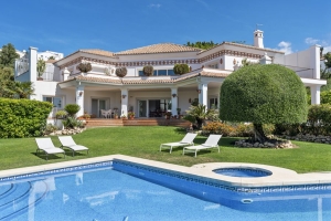 Villa Candela in El Paraiso Alto