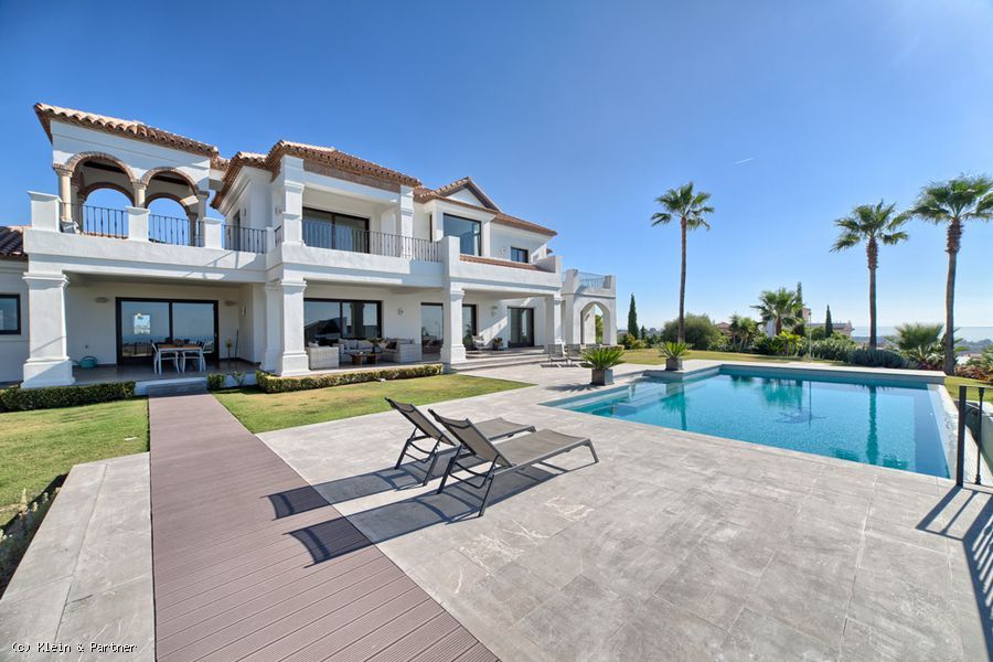Villa with spectacular sea views in Los Flamingos Golf Resort